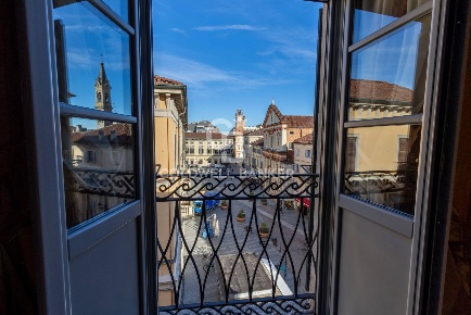 Foto Appartamento in Via Dominioni 1, Novara Centro Storico di 130 m²