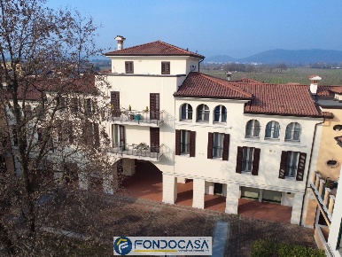 Foto Appartamento a Paderno Franciacorta di 135 m² con 4 locali in vendita