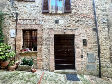 Foto Case semi ndipendenti in VIA DEL PRIORATO n. 6/8 6/8, Marsciano Centro