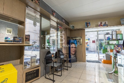 Foto Negozio in Corso Giuseppe Mazzini 8, Novara Centro Storico di 53 m²