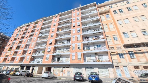 Foto Appartamento in Via Dei Cluniacensi, Roma Casal Bruciato di 84 m²