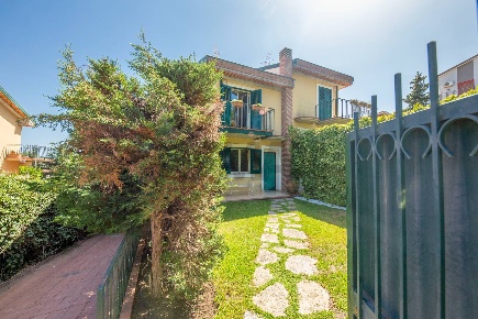 Foto Villa unifamiliare in via assisi prima traversa 9, Trecastagni