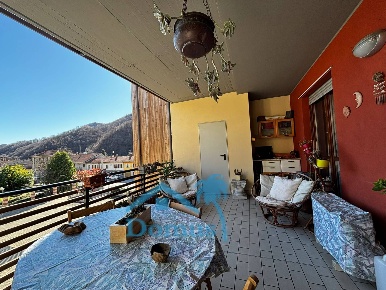 Foto Appartamento in Via Nazionale 104, Porte di 85 m² con 4 locali