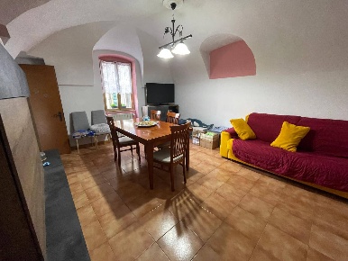 Foto Appartamento a Dolceacqua di 90 m² con 4 locali in vendita