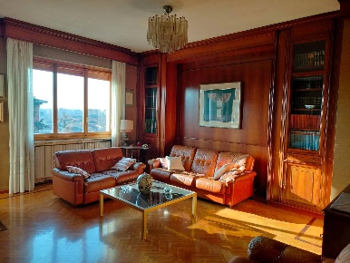 Foto Appartamento in piazza mantelli 9, Alessandria Europa di 165 m²