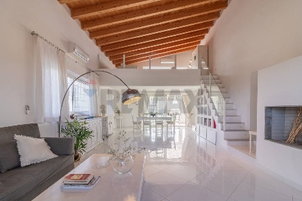 Foto Villa unifamiliare in strada provinciale 4 sn, Montalto di Castro