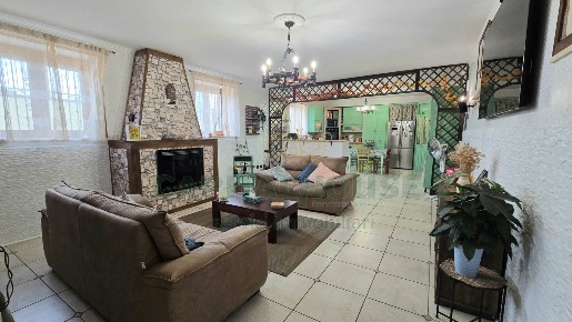 Foto Appartamento in Via Appia, San Nicola la Strada di 215 m² con 6 locali