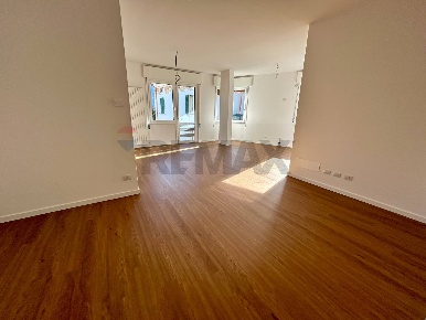 Foto Appartamento a Lovere di 110 m² con 3 locali in affitto