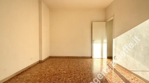 Foto Appartamento a Massa Centro di 80 m² con 4 locali in vendita