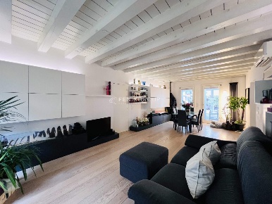 Foto Appartamento in Via Andrea Memmo 29, Padova di 169 m² con 4 locali