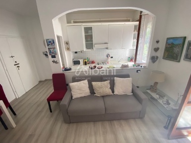 Foto Appartamento a Lerici Lerici Paese di 48 m² con 3 locali in vendita
