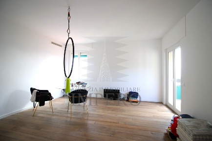 Foto Appartamento in Via Aprosio 2, Ventimiglia Centro Città di 110 m²