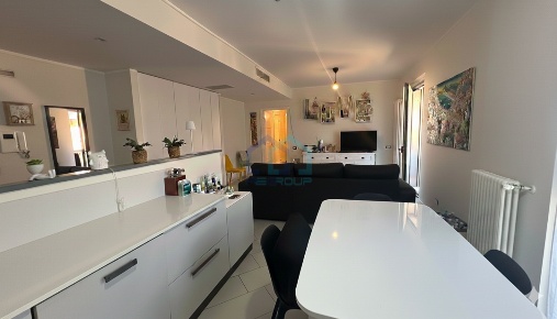 Foto Appartamento in Via XXV Aprile 13, Recco Centro di 94 m² con 5 locali