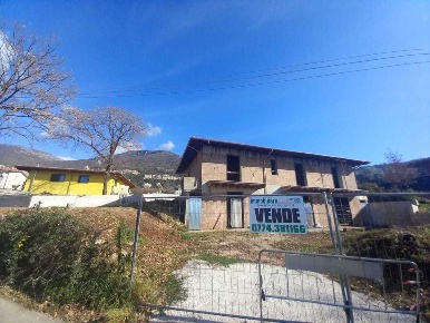 Foto Appartamento in via dei Martiri, Marcellina Centro di 80 m² in vendita