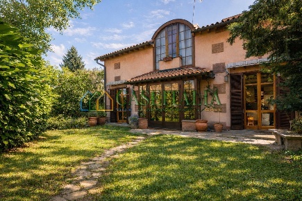 Foto Villa unifamiliare in Piazza Stazione 2, Rosta di 217 m² in vendita