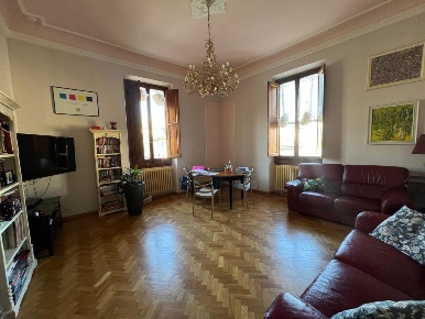 Foto Appartamento in Piazza Bernardo Tanucci, Firenze di 110 m² in vendita