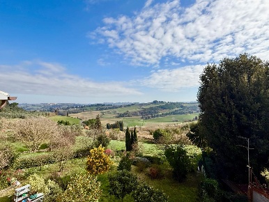 Foto Appartamento a Peccioli Centro di 90 m² con 4 locali in vendita