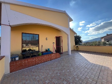 Foto Appartamento a Bientina Centro di 140 m² con 7 locali in vendita