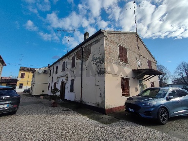 Foto Case semi ndipendenti in Via Roma 33, Ostellato Centro di 115 m²