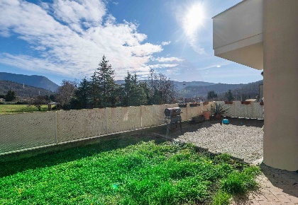 Foto Appartamento in via Aperta 1, Nave Centro di 125 m² con 3 locali