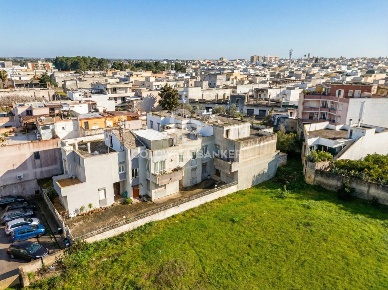 Foto Case semi ndipendenti in Via Livorno 14, Galatina Centro di 98 m²