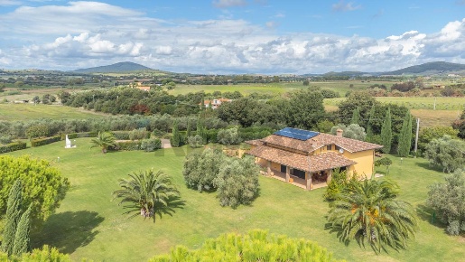Foto Villa unifamiliare in Strada Ghiacciuolo 1, Montalto di Castro