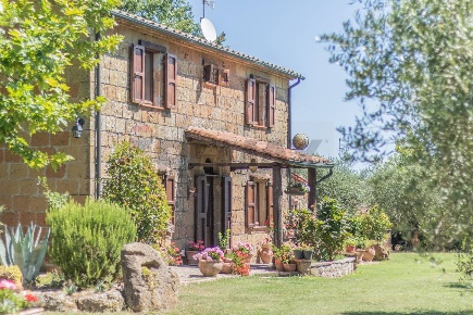 Foto Rustico in San Valentino Puntone 29, Sorano Centro di 500 m²
