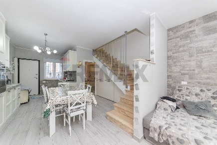 Foto Villa a schiera in Via Geraci Siculo 13, Roma Borghesiana di 121 m²