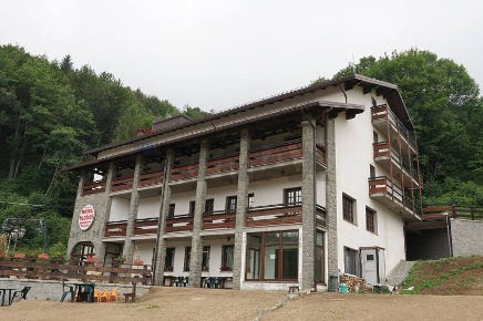 Foto Appartamento in Via Del Riaccio 56, Villa Minozzo di 3000 m²