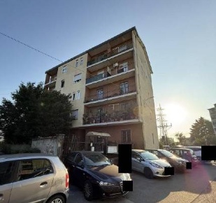 Foto Appartamento in Via Giuseppe Saverio Mercadante 57/A, Monza di 79 m²