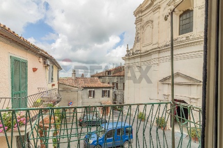 Foto Appartamento in Via Carlo Emanuele 25, Ischia di Castro di 152 m²