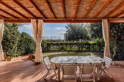 Foto Villa a schiera in via Is Molas, Pula Is Molas di 87 m² con 3 locali