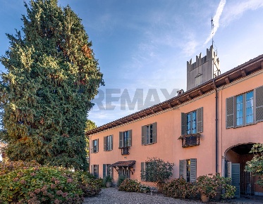 Foto Villa unifamiliare in Via al Castello 1, Marano Ticino di 500 m²