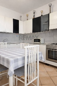 Foto Appartamento in Via Monte San Gabriele 42, Novara di 118 m² in vendita