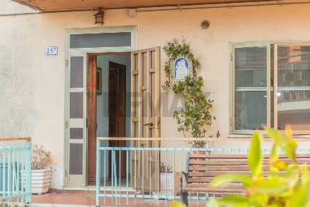 Foto Appartamento in Via Giuseppe Botarelli 25, Ischia di Castro di 138 m²