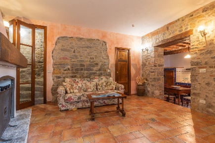 Foto Appartamento a Semproniano di 125 m² con 3 locali in vendita