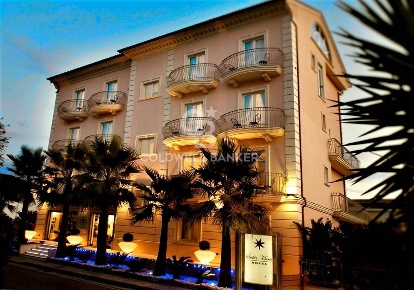 Foto Hotel in Via Velia SNC, Casal Velino Marina Di Casal Velino di 1595 m²