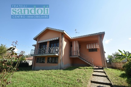 Foto Casa indipendente in Via Indipendena, Palestro Centro di 200 m²