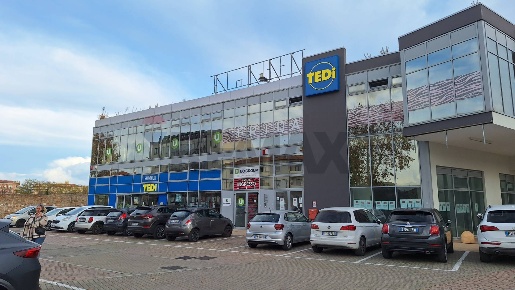 Foto Ufficio in Via Tiburtina Valeria 57, Pescara Tiburtina di 260 m²