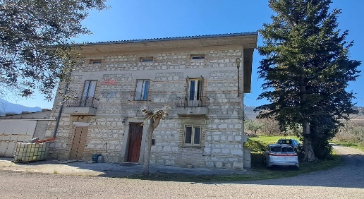 Foto Case semi ndipendenti in Contrada Tutoglio 12, Pennadomo di 82 m²