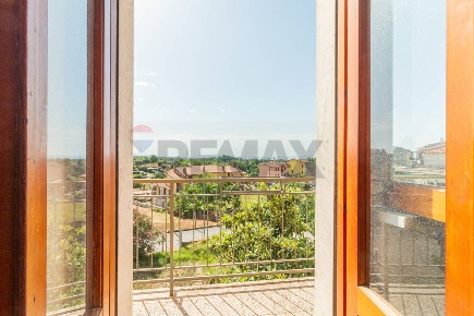 Foto Appartamento in Via Venezia 24, Canino Centro di 140 m² con 3 locali