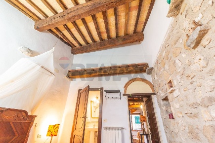 Foto Appartamento in Via della Bubbolina 9, Semproniano Centro di 141 m²