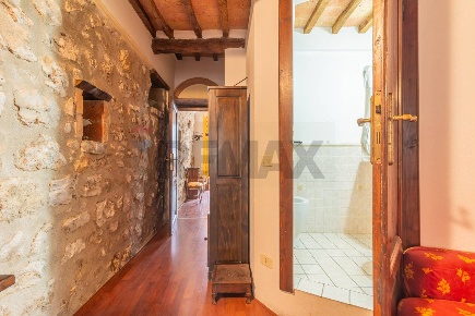 Foto Appartamento in Via della Bubbolina 9, Semproniano Centro di 141 m²