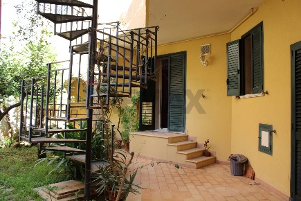 Foto Casa indipendente in via Emilia 23, Ispica Centro di 453 m² in vendita