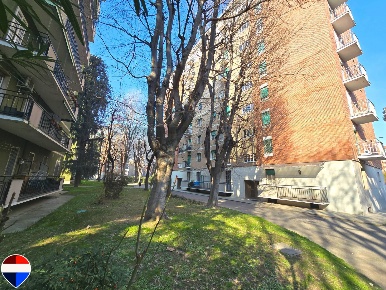 Foto Appartamento in Viale San Gimignano 9, Milano Lorenteggio di 46 m²