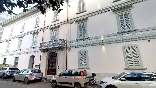 Foto Appartamento in Viale Mazzini 3, Teramo Centro di 180 m² con 5 locali