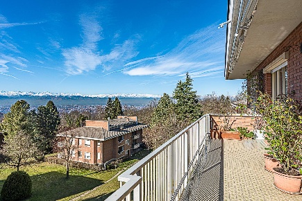 Foto Appartamento in Strada Val Salice 227/7S, Torino Colle della Maddalena