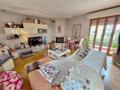 Foto Villa unifamiliare a Pisa Sant'Ermete - Putignano di 360 m² in vendita