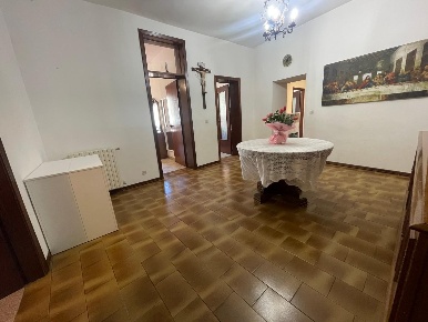 Foto Appartamento a Poggibonsi Centro di 175 m² con 6 locali in vendita