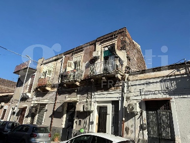 Foto Appartamento in Caduti del lavoro, Catania Picanello di 146 m²